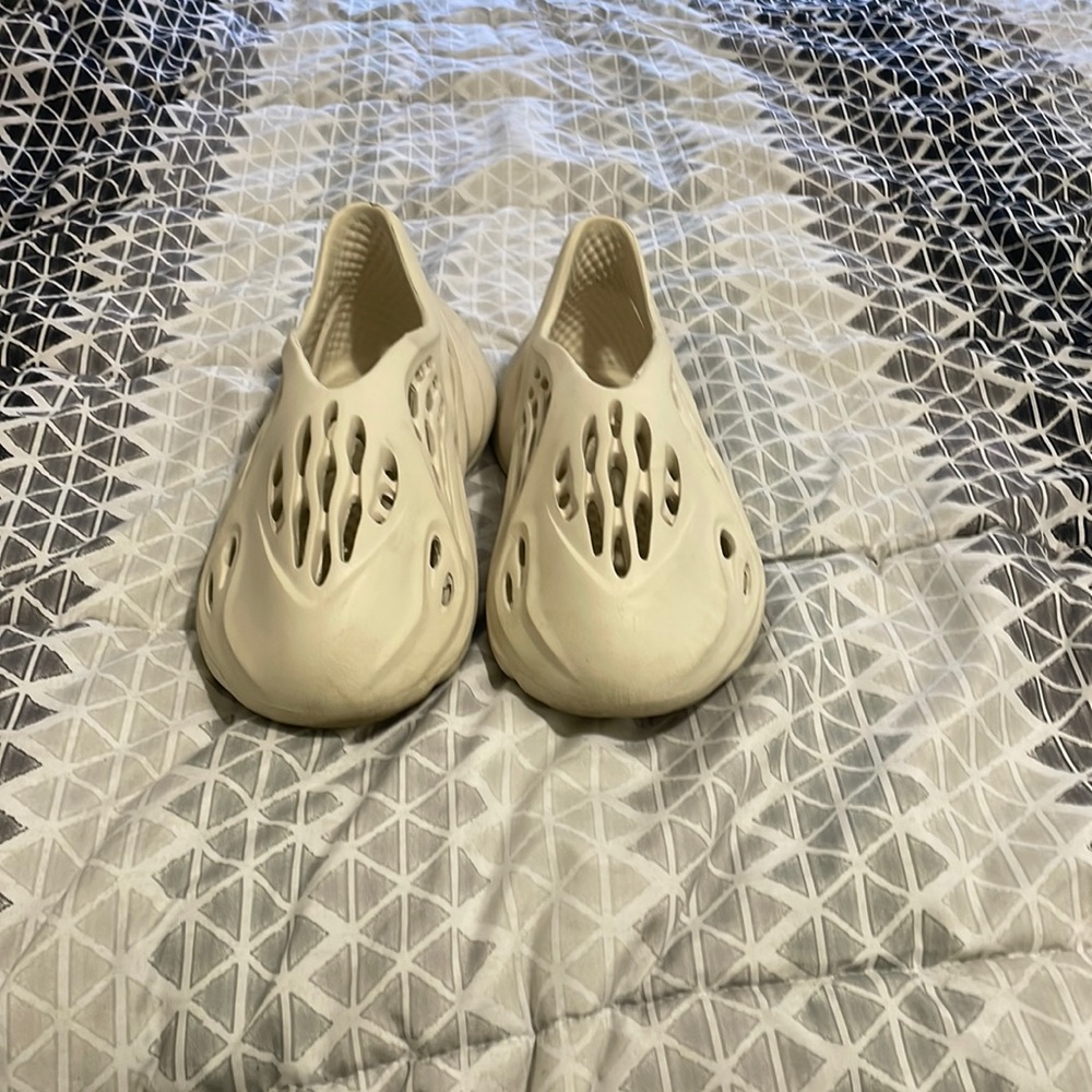 Yeezy Foam Runner